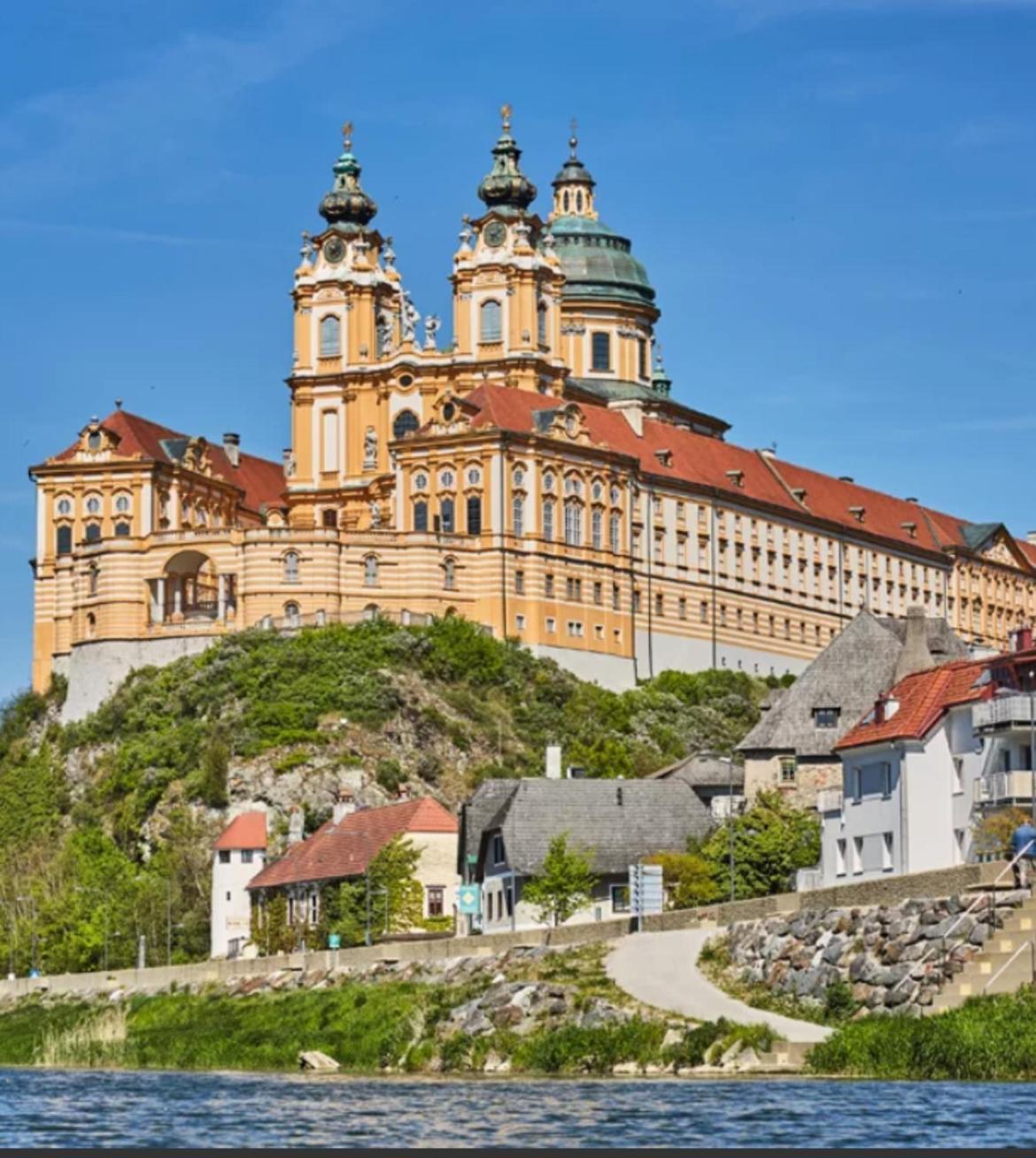 Pension L'Etage Melk Eksteriør bilde